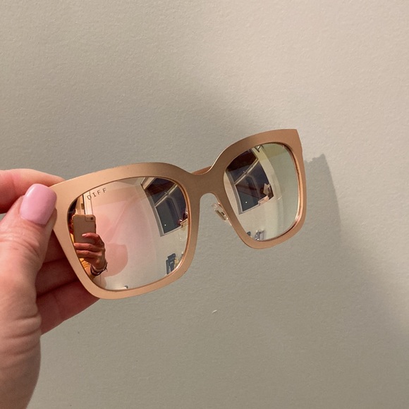 Diff - Picture 2 of 2